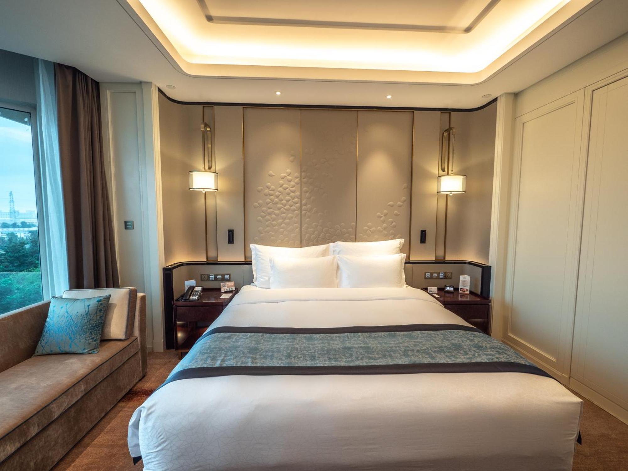 Wyndham Qingdao Hotel Exterior photo
